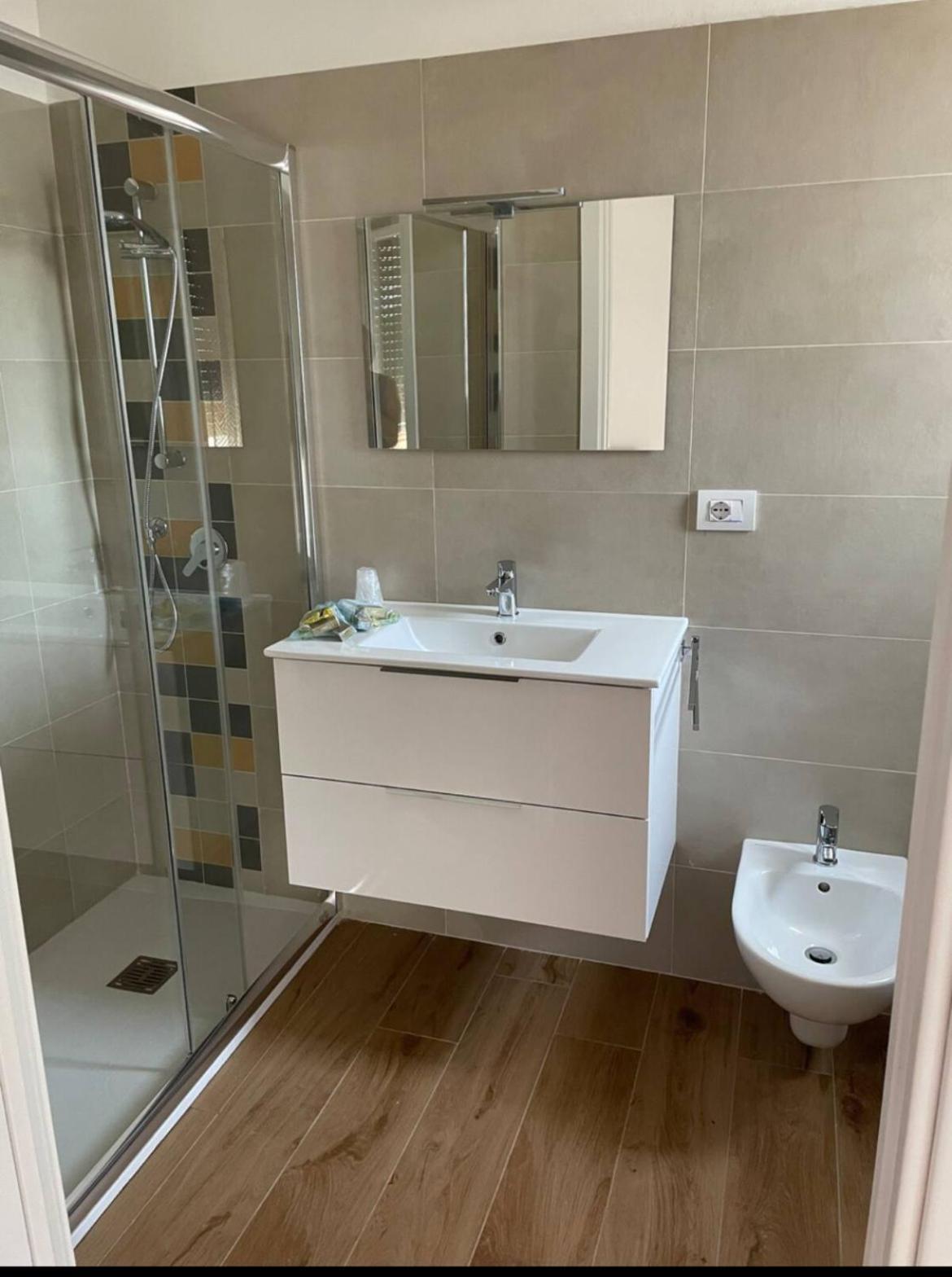 ג'ובינאצו B&B A Pochi Passi Dal Mare מראה חיצוני תמונה